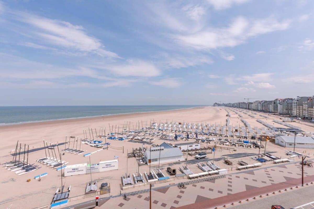 Ferienwohnung Stunning Studio With Sea-View And Terrace Knokke-Heist Exterior foto